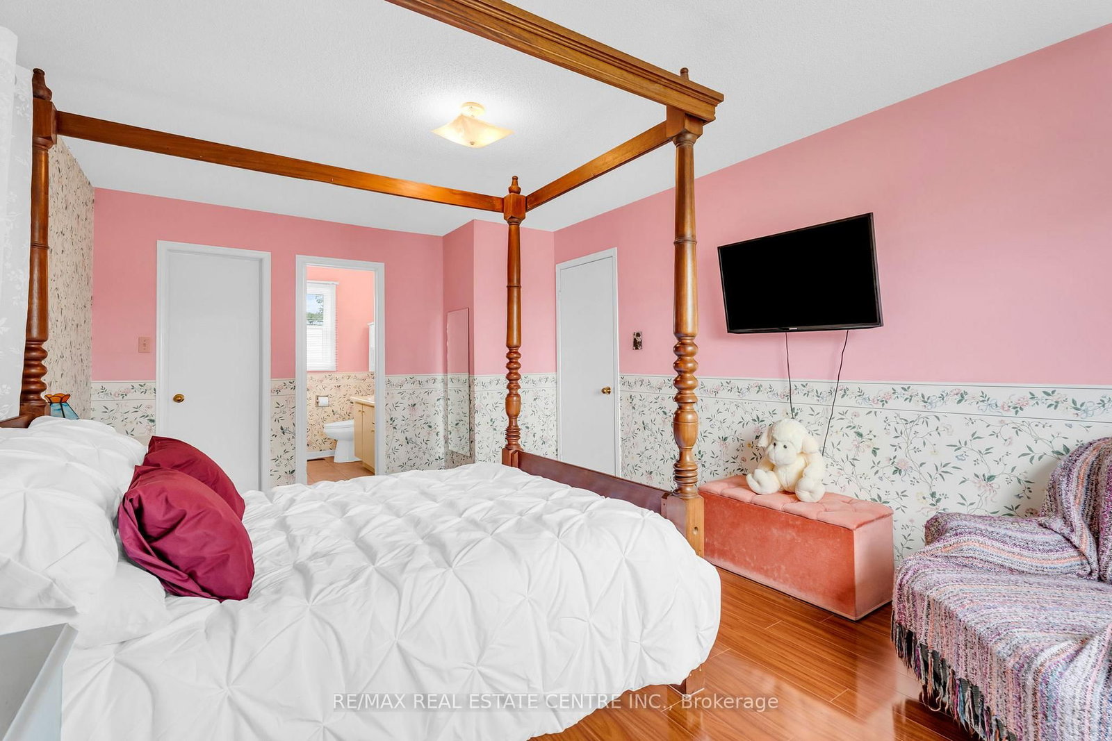 255 Kensington Place - Photo 16