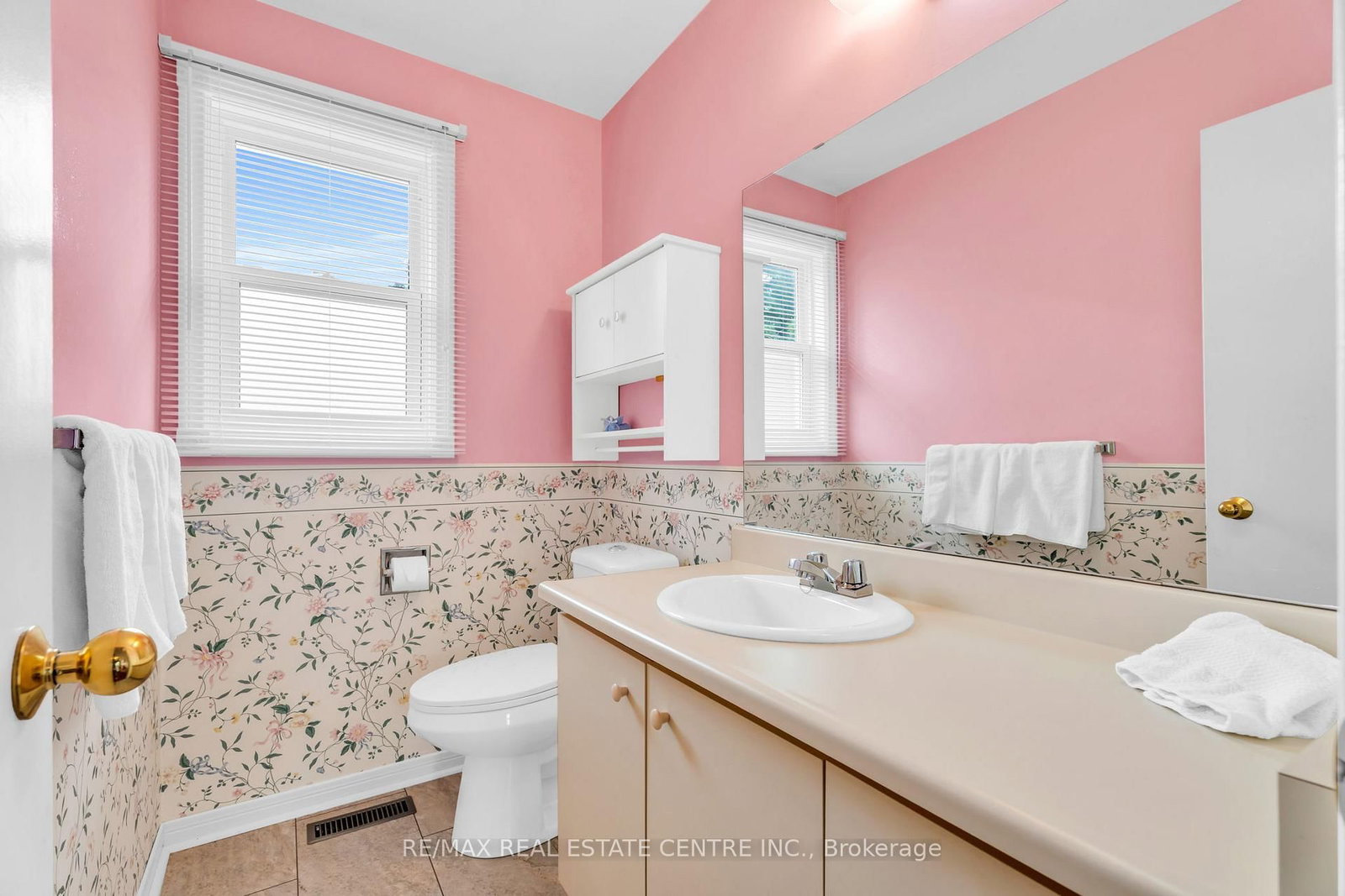 255 Kensington Place - Photo 17