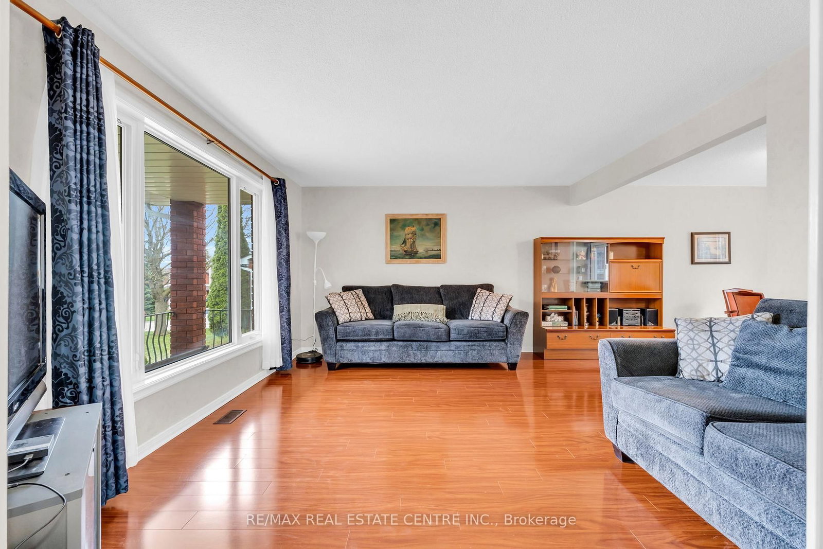 255 Kensington Place - Photo 4