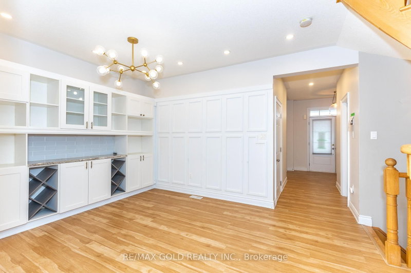 943 Transom Milton,ON L9T 8K4 — Photo 13