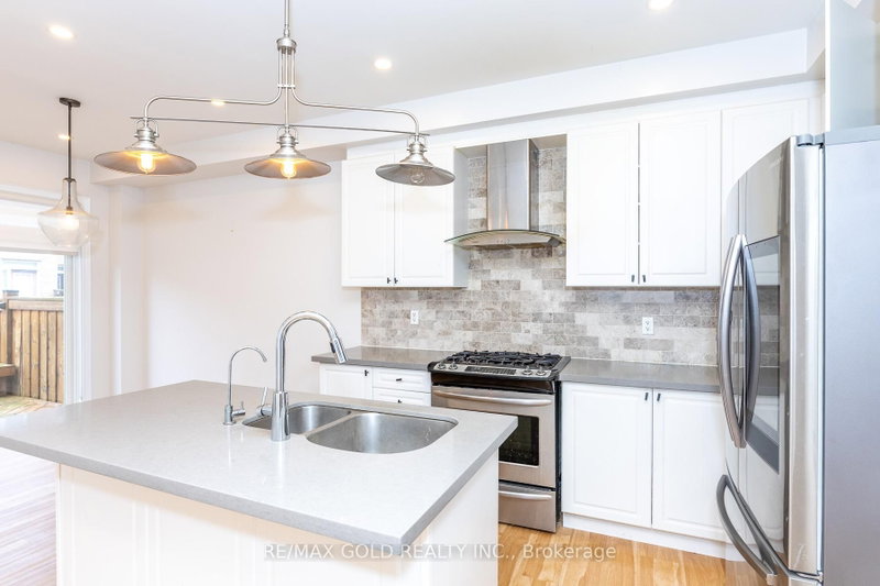 943 Transom Milton,ON L9T 8K4 — Photo 18