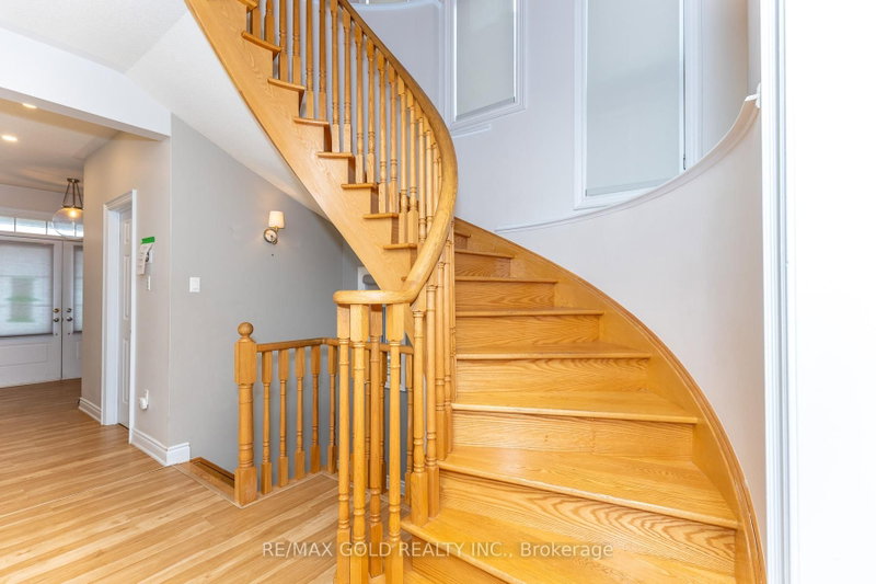 943 Transom Milton,ON L9T 8K4 — Photo 25