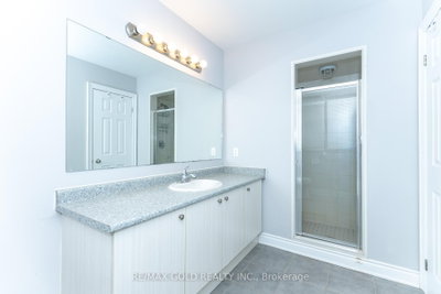 943 Transom Milton,ON L9T 8K4 — Photo 32