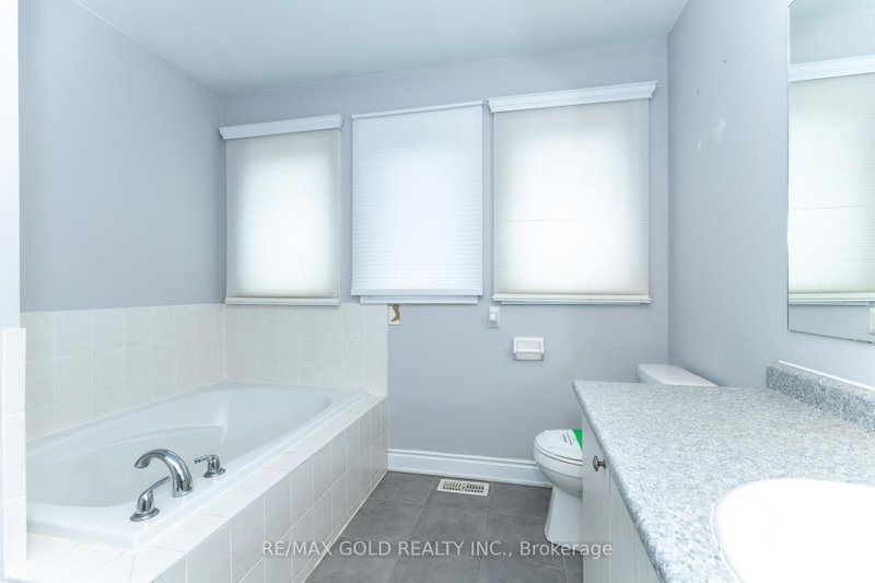 943 Transom Milton,ON L9T 8K4 — Photo 33