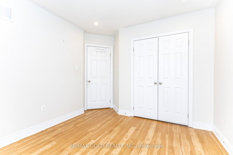 943 Transom Milton,ON L9T 8K4 — Photo 39