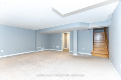 943 Transom Milton,ON L9T 8K4 — Photo 46