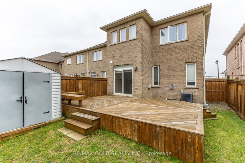 943 Transom Milton,ON L9T 8K4 — Photo 5
