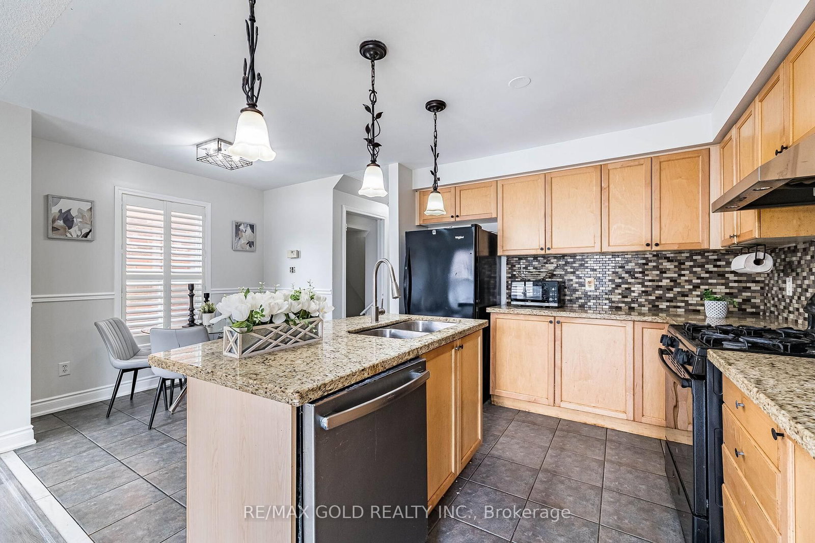 Semi-Detached House for sale at 89 Cadillac Crescent, Brampton, Ontario, L7A 3B4 - Fletcher's Meadow - MLS: W13015738