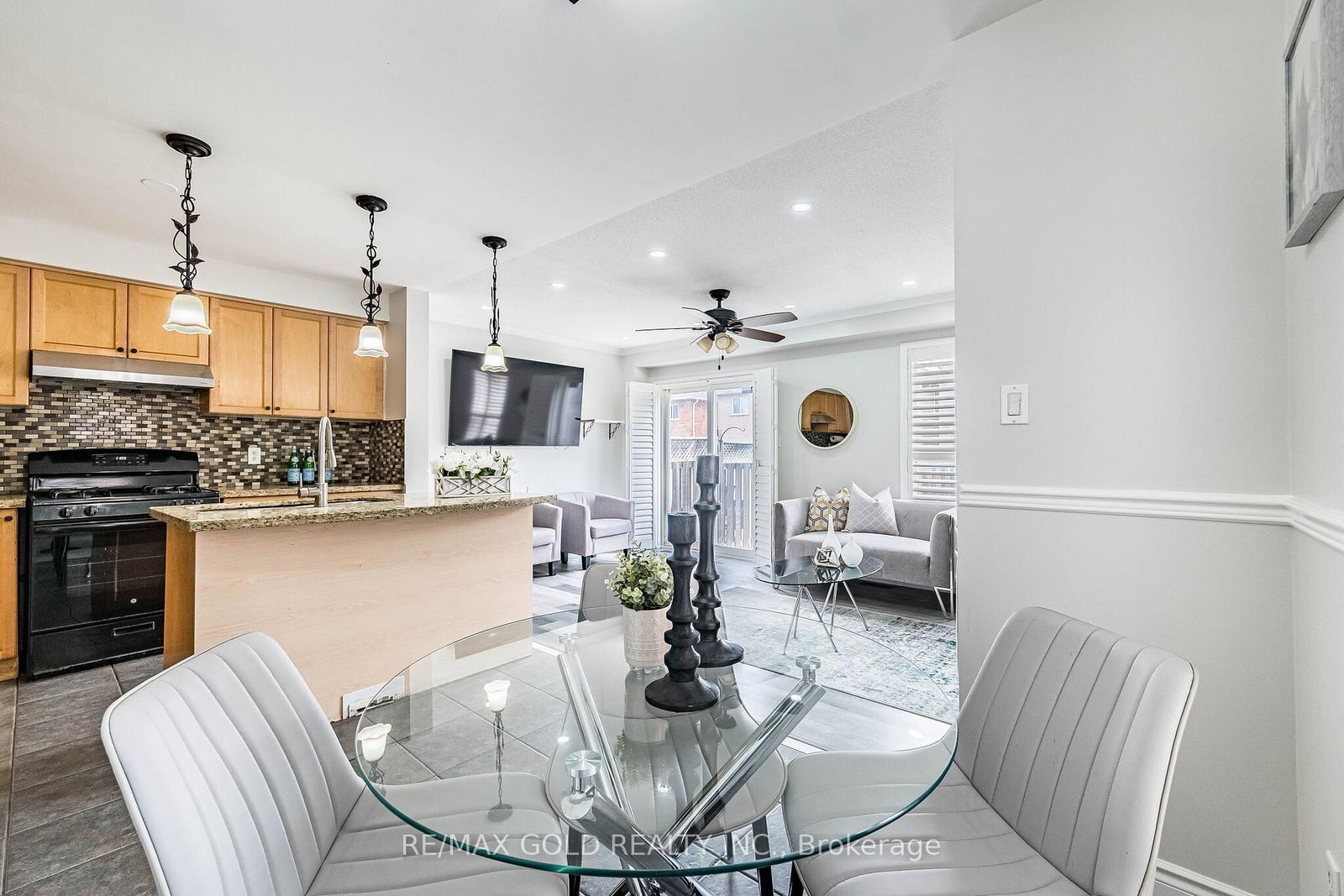 Semi-Detached House for sale at 89 Cadillac Crescent, Brampton, Ontario, L7A 3B4 - Fletcher's Meadow - MLS: W13015738