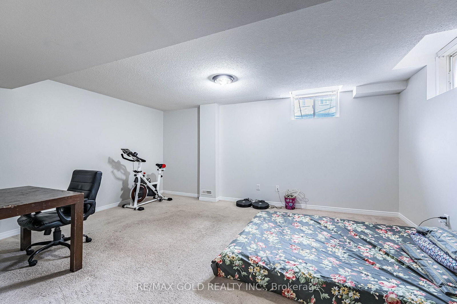 Semi-Detached House for sale at 89 Cadillac Crescent, Brampton, Ontario, L7A 3B4 - Fletcher's Meadow - MLS: W13015738