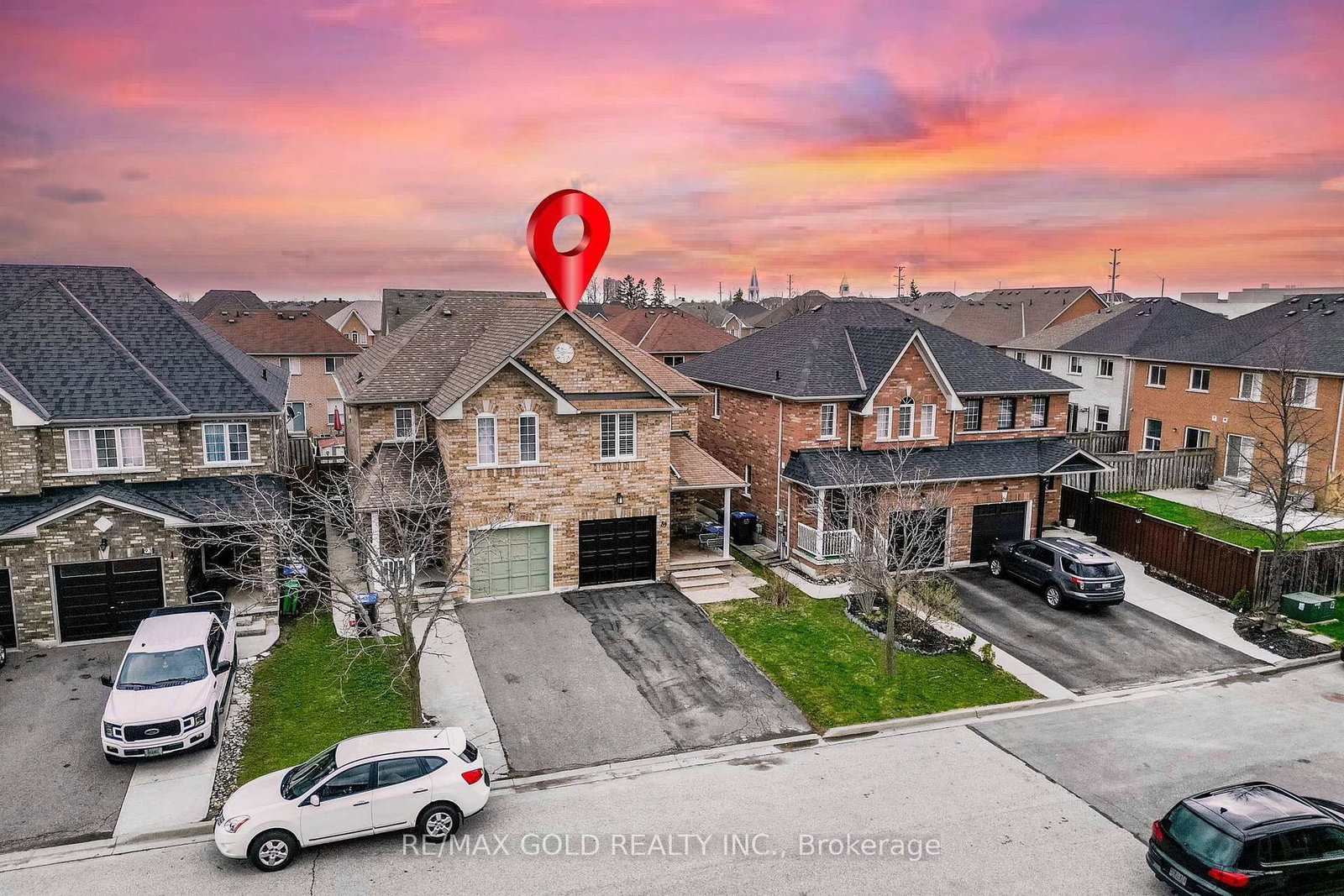 Semi-Detached House for sale at 89 Cadillac Crescent, Brampton, Ontario, L7A 3B4 - Fletcher's Meadow - MLS: W13015738