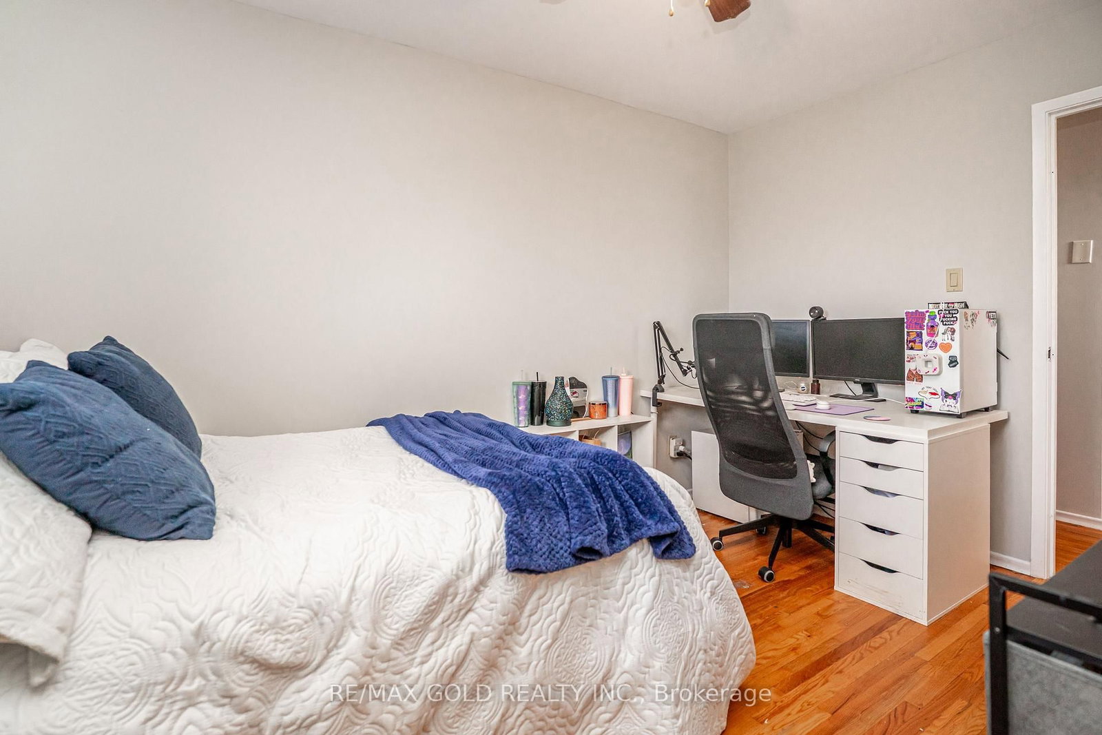 Semi-Detached House for sale at 9 Mordon Court, Brampton, Ontario, L6V 2B5 - Madoc - MLS: W13015740