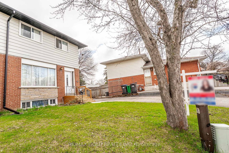 9 Mordon Crt, Brampton, L6V 2B5 | Image 2