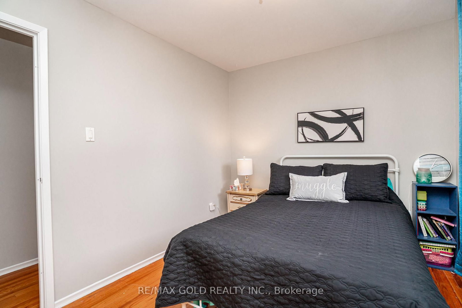 Semi-Detached House for sale at 9 Mordon Court, Brampton, Ontario, L6V 2B5 - Madoc - MLS: W13015740