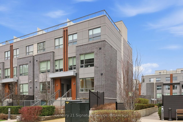 2 - 1238 Cawthra Road