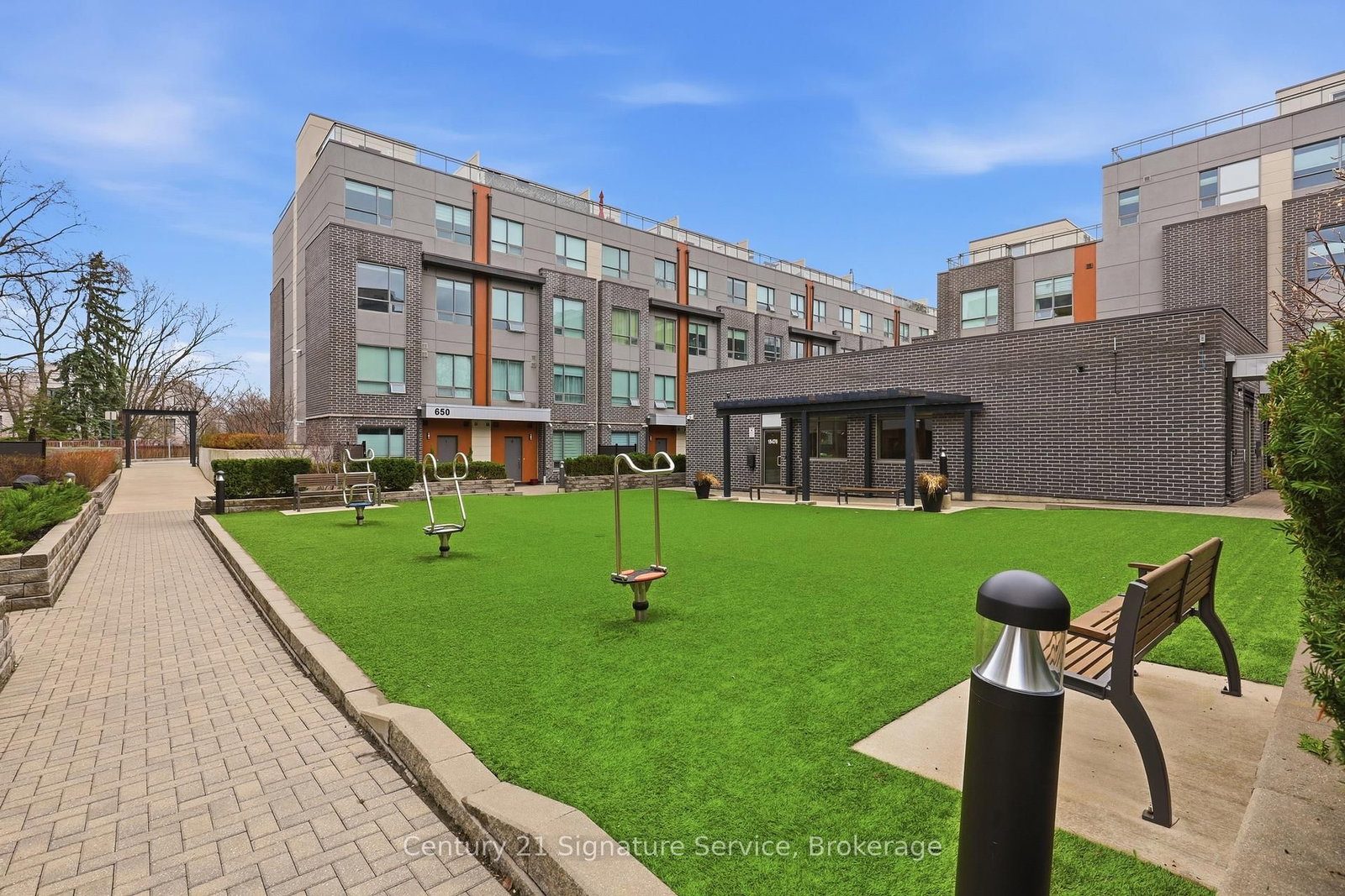 1238 Cawthra Road, Unit 2 - Photo 35