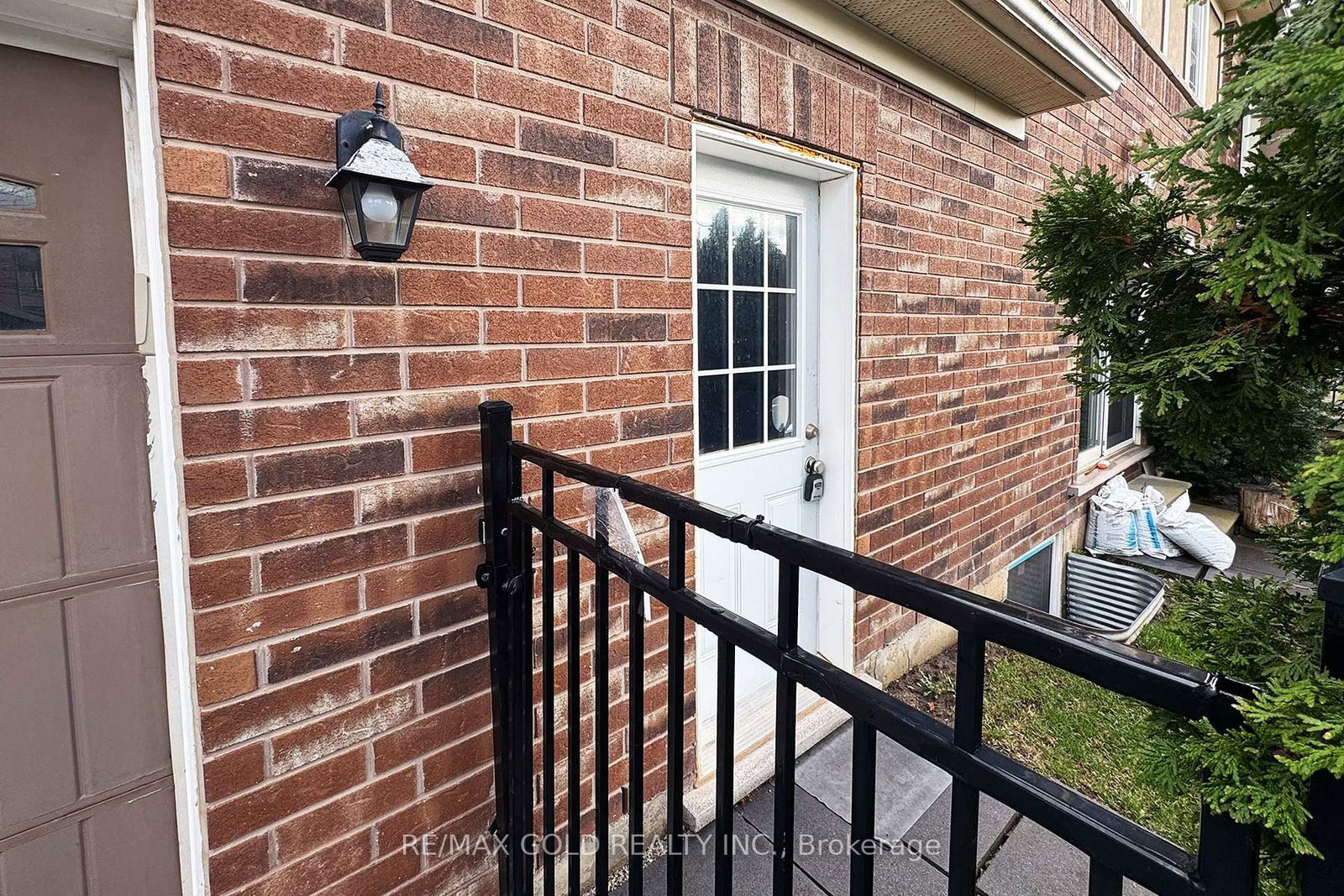 27 Dulverton Drive - Photo 3