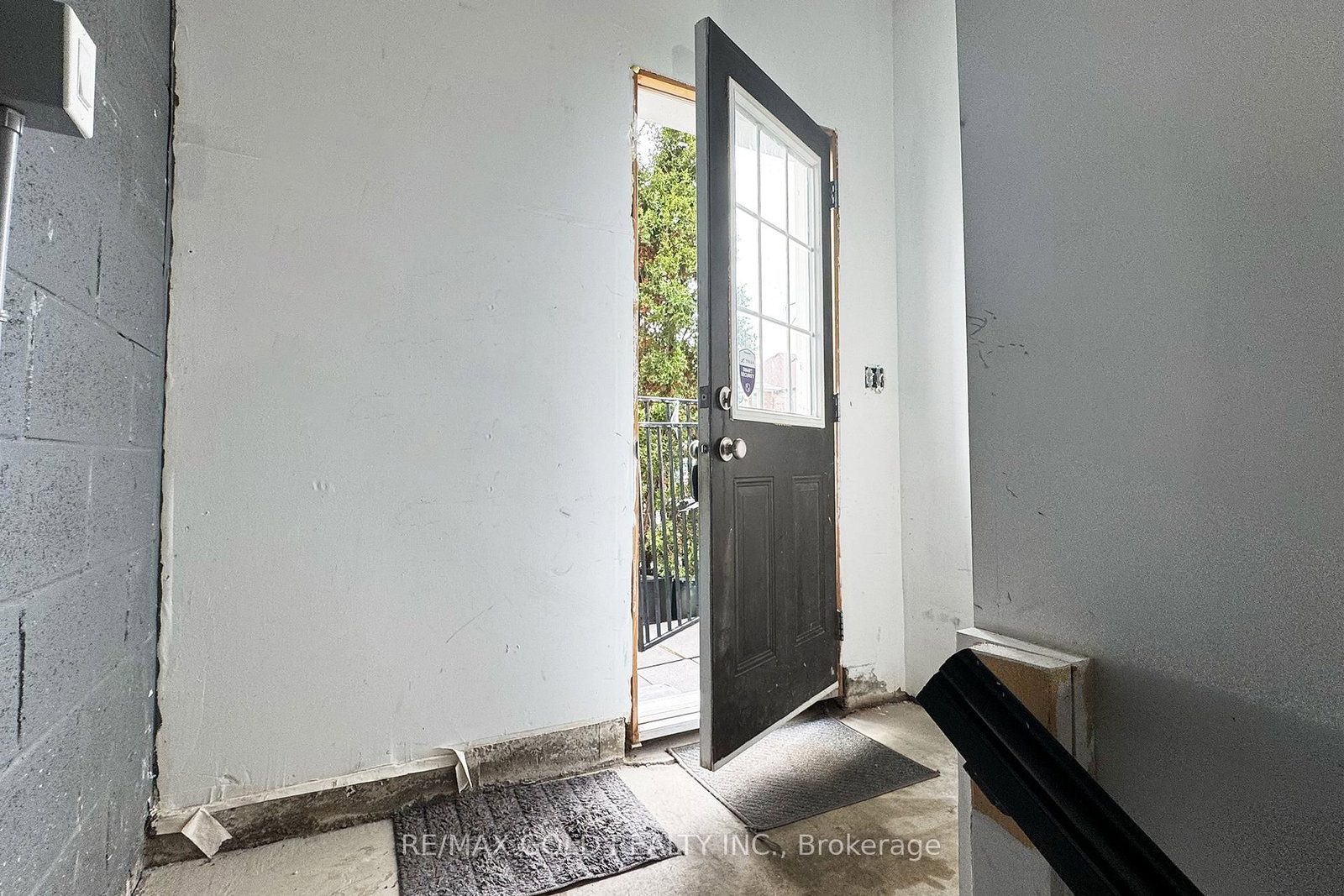 27 Dulverton Drive - Photo 4