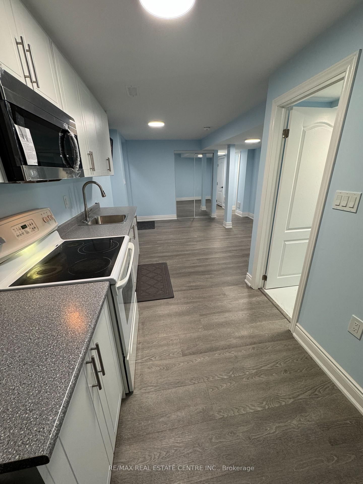 1258 Listing Agent to Confirm Street, Unit Basement - Photo 10