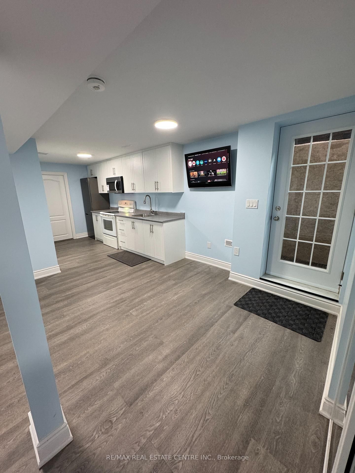 1258 Listing Agent to Confirm Street, Unit Basement - Photo 15