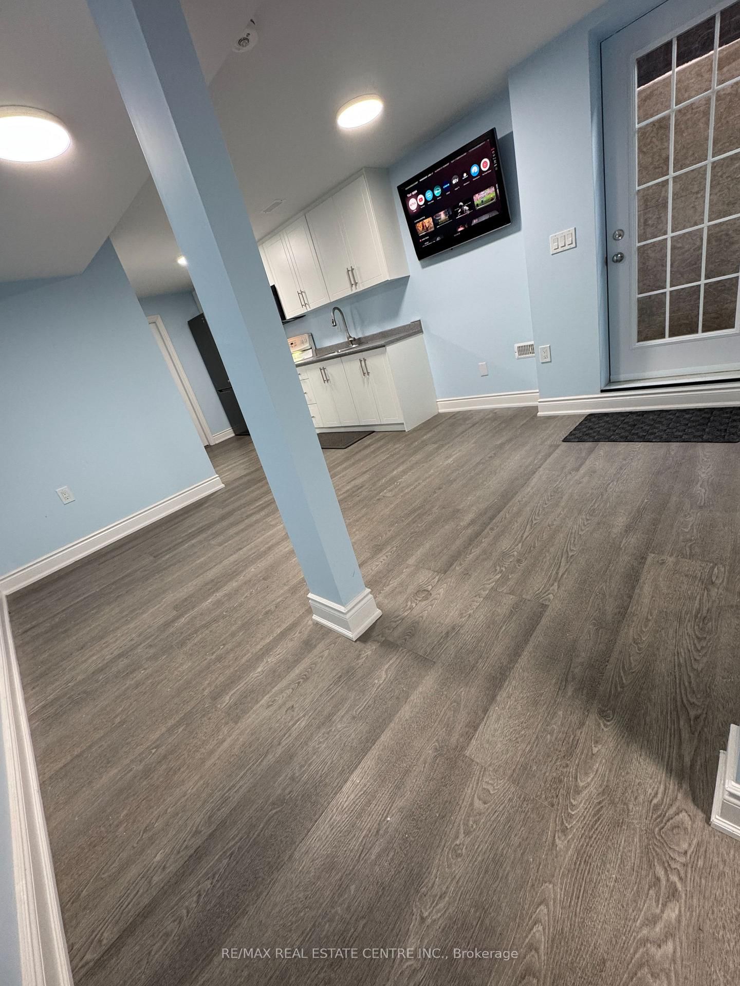 1258 Listing Agent to Confirm Street, Unit Basement - Photo 3