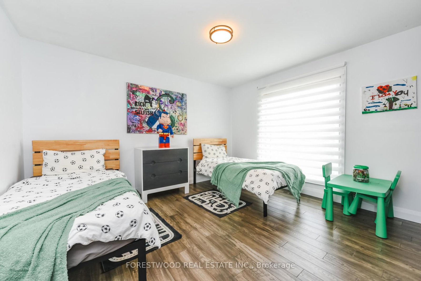 1690 Saltdene Terrace - Photo 16