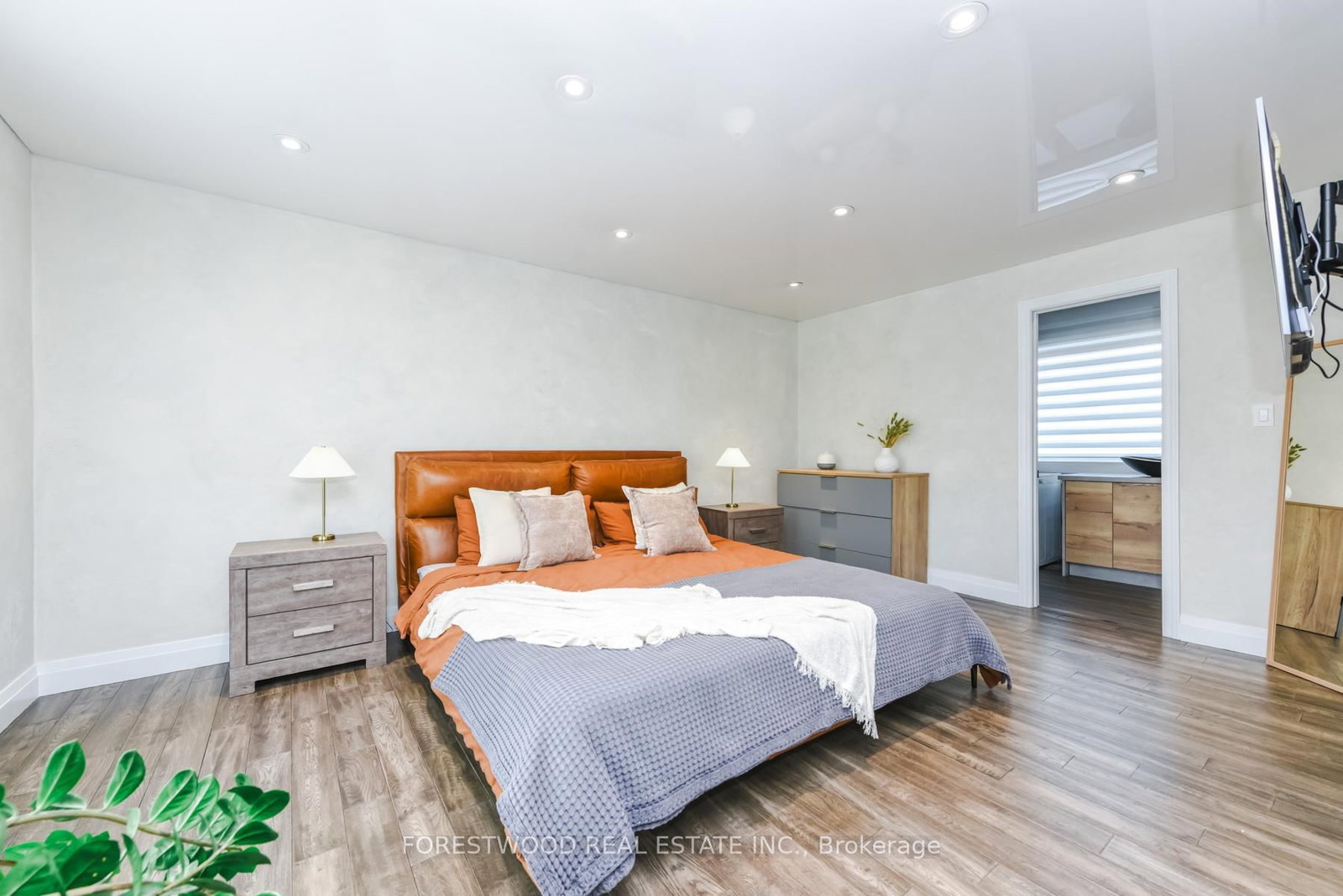 1690 Saltdene Terrace - Photo 22