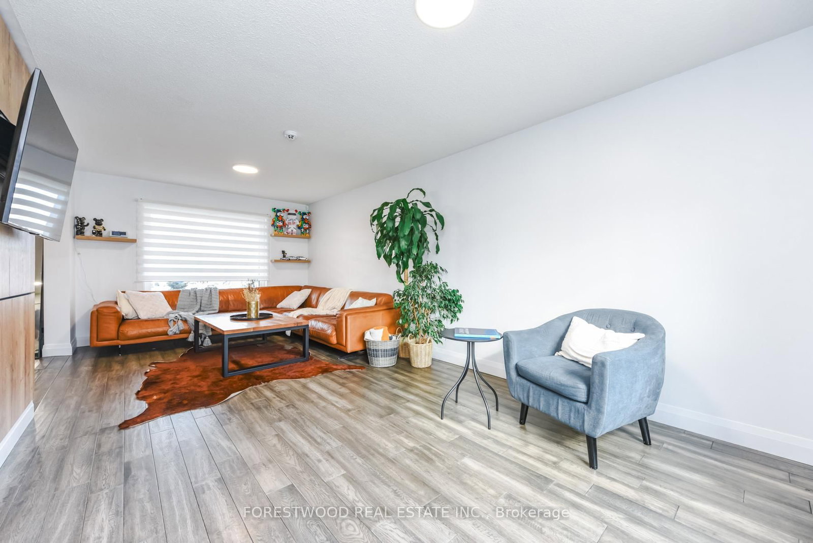 1690 Saltdene Terrace - Photo 29