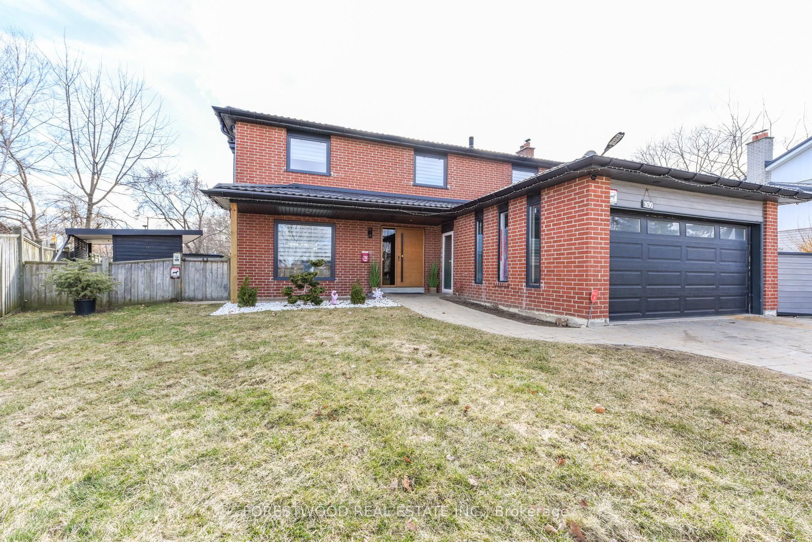 1690 Saltdene Terrace - Photo 3