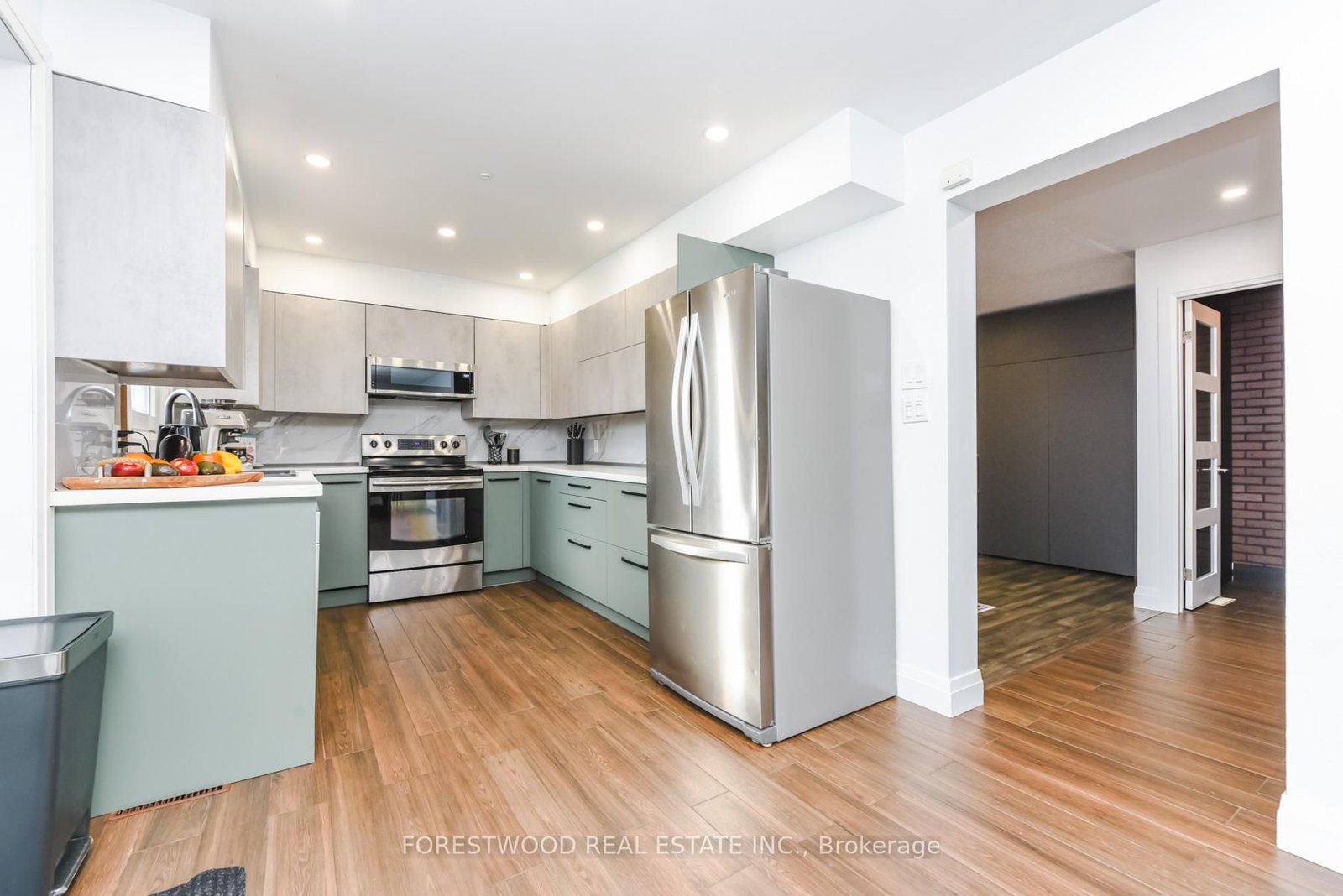 1690 Saltdene Terrace - Photo 34