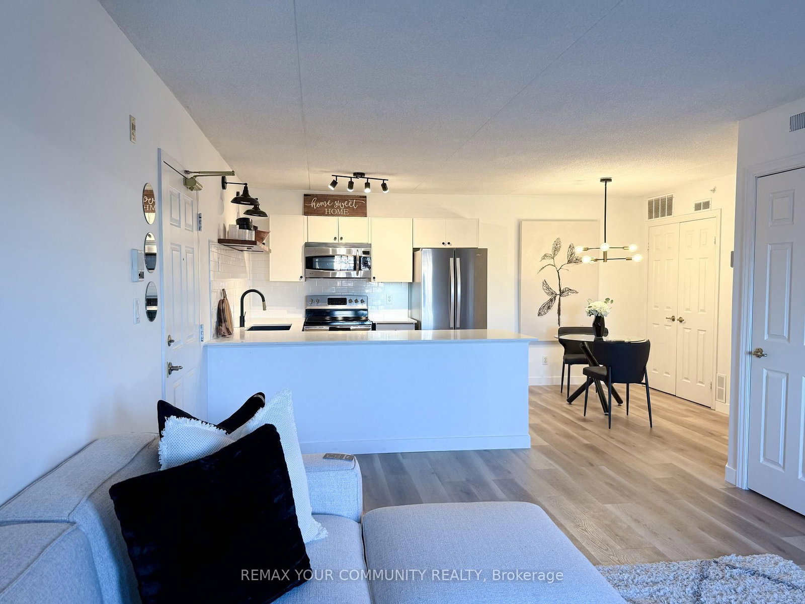 1800 Walker's Line, Unit 210 - Photo 12