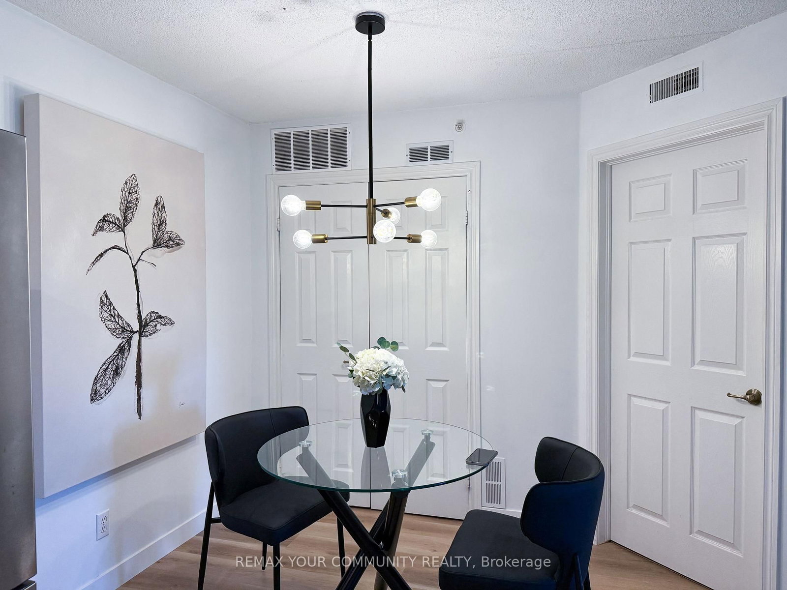 1800 Walker's Line, Unit 210 - Photo 4