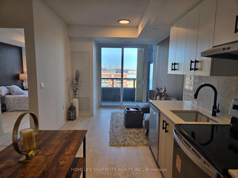 home for lease on 117-4878 Powers Common