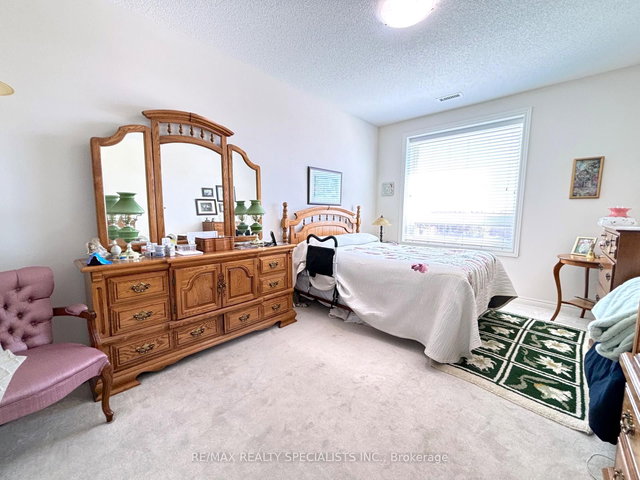 314 - 33 Whitmer Street