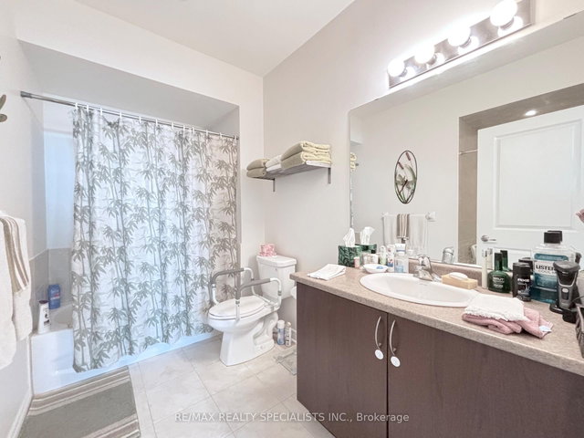 314 - 33 Whitmer Street