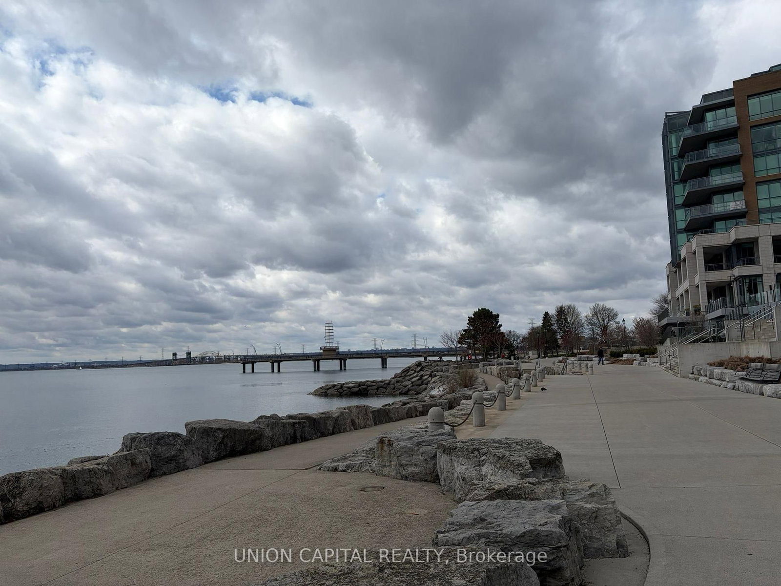 2075 Lakeshore Road, Unit 801 - Photo 28