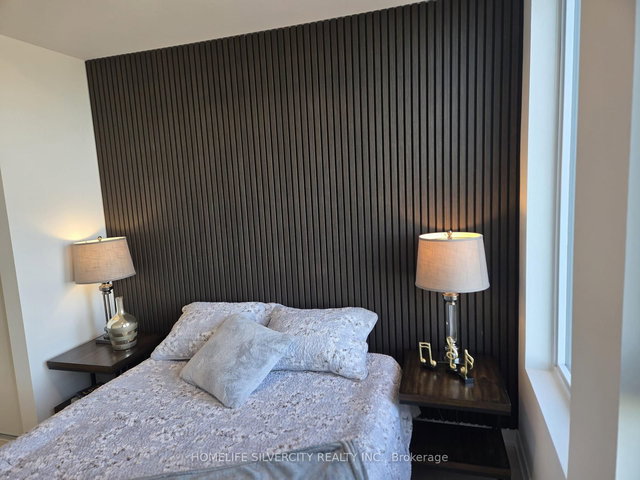 424 - 4878 Powers Common