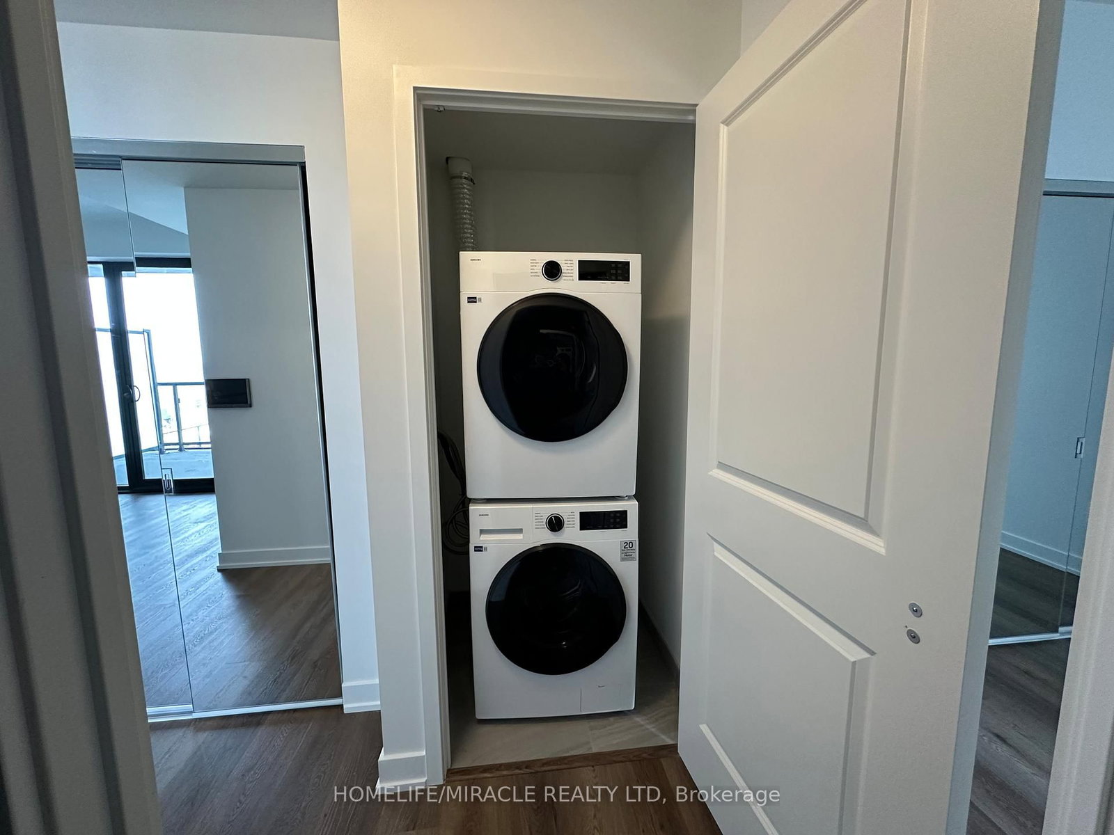 2075 Lakeshore Road, Unit 603 - Photo 18