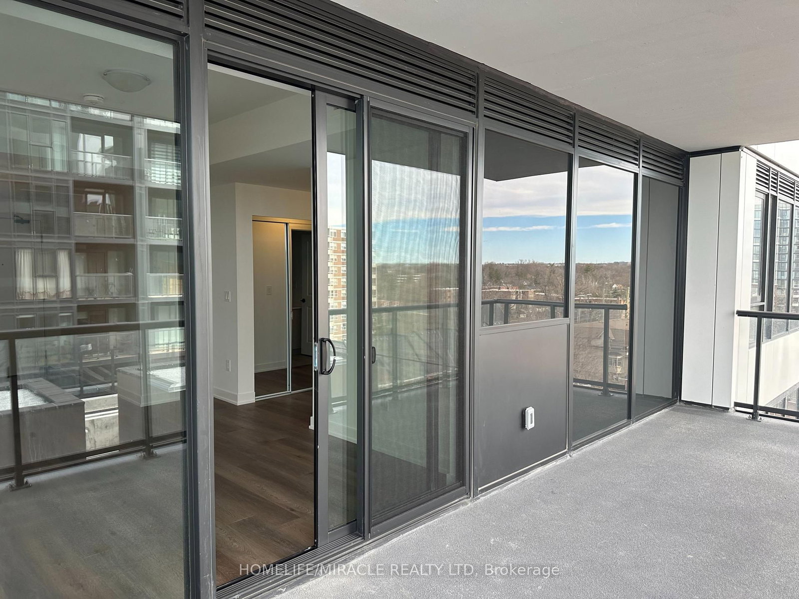 2075 Lakeshore Road, Unit 603 - Photo 20