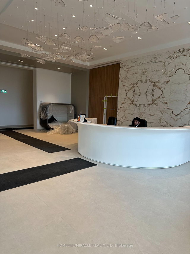 603 - 2075 Lakeshore Road