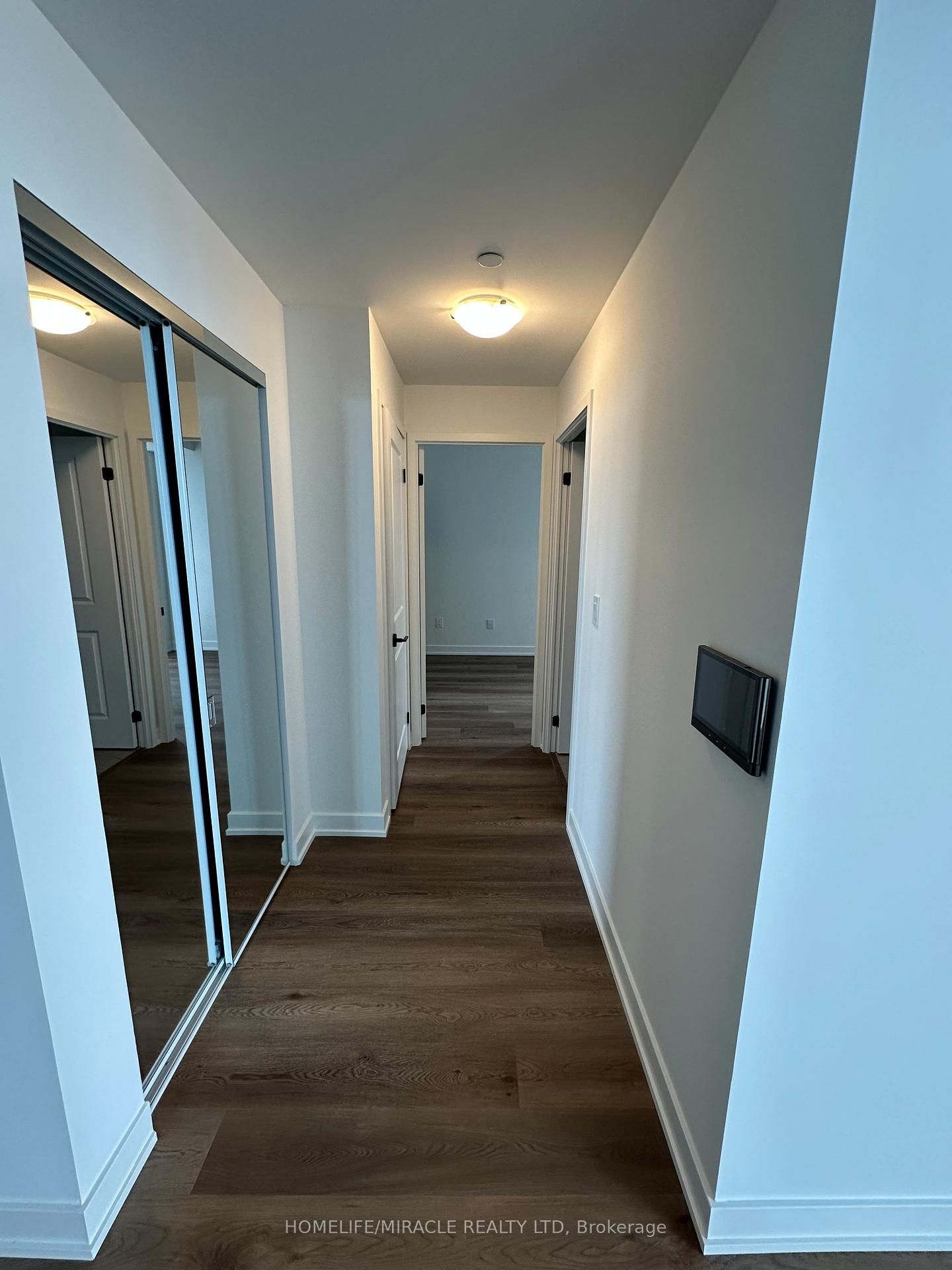 2075 Lakeshore Road, Unit 603 - Photo 9