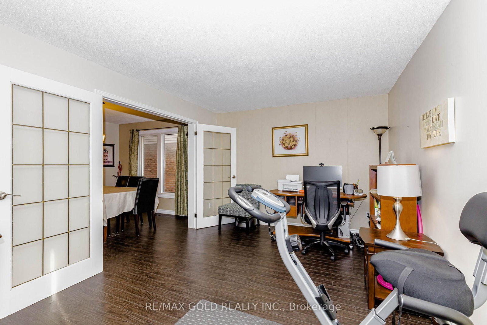 Detached House for sale at 6 Nutmeg Street, Brampton, Ontario, L6S 4A8 - Westgate - MLS: W13016060