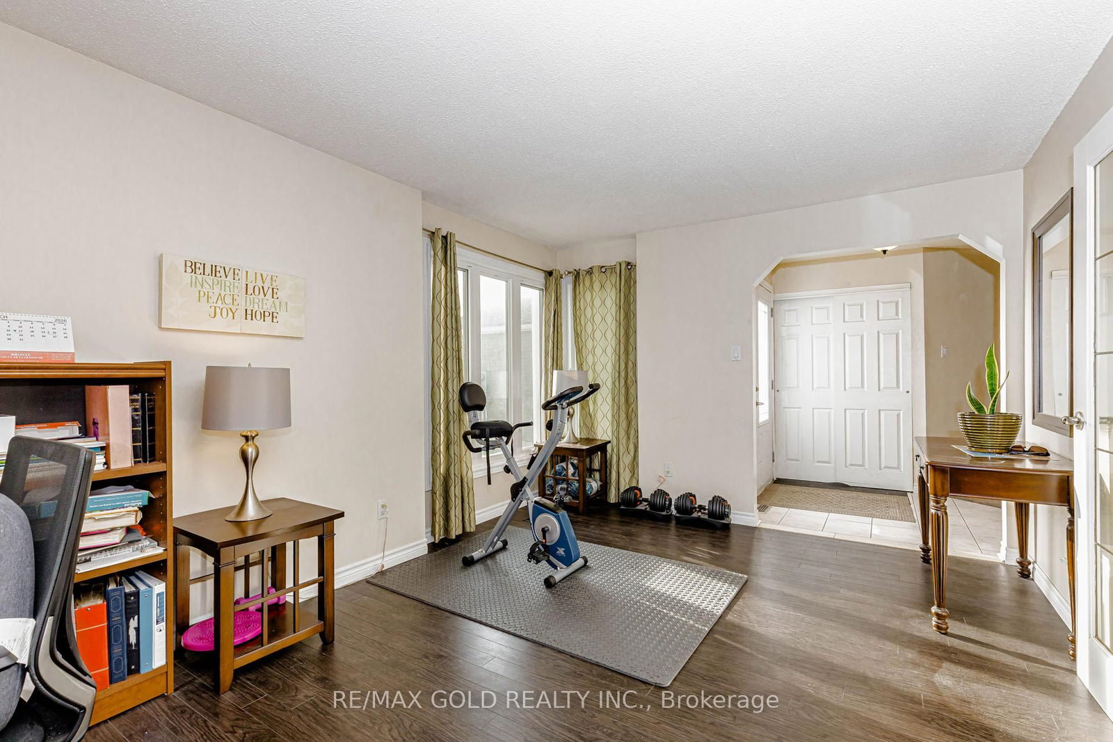 Detached House for sale at 6 Nutmeg Street, Brampton, Ontario, L6S 4A8 - Westgate - MLS: W13016060