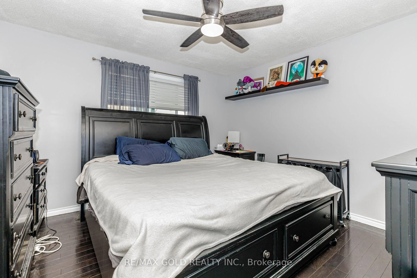 Detached House for sale at 6 Nutmeg Street, Brampton, Ontario, L6S 4A8 - Westgate - MLS: W13016060