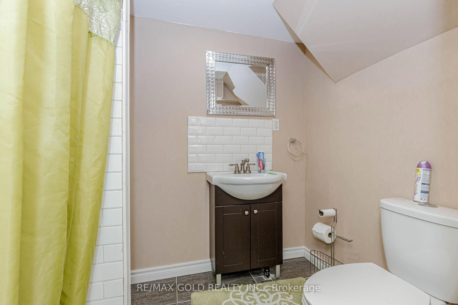 Detached House for sale at 6 Nutmeg Street, Brampton, Ontario, L6S 4A8 - Westgate - MLS: W13016060