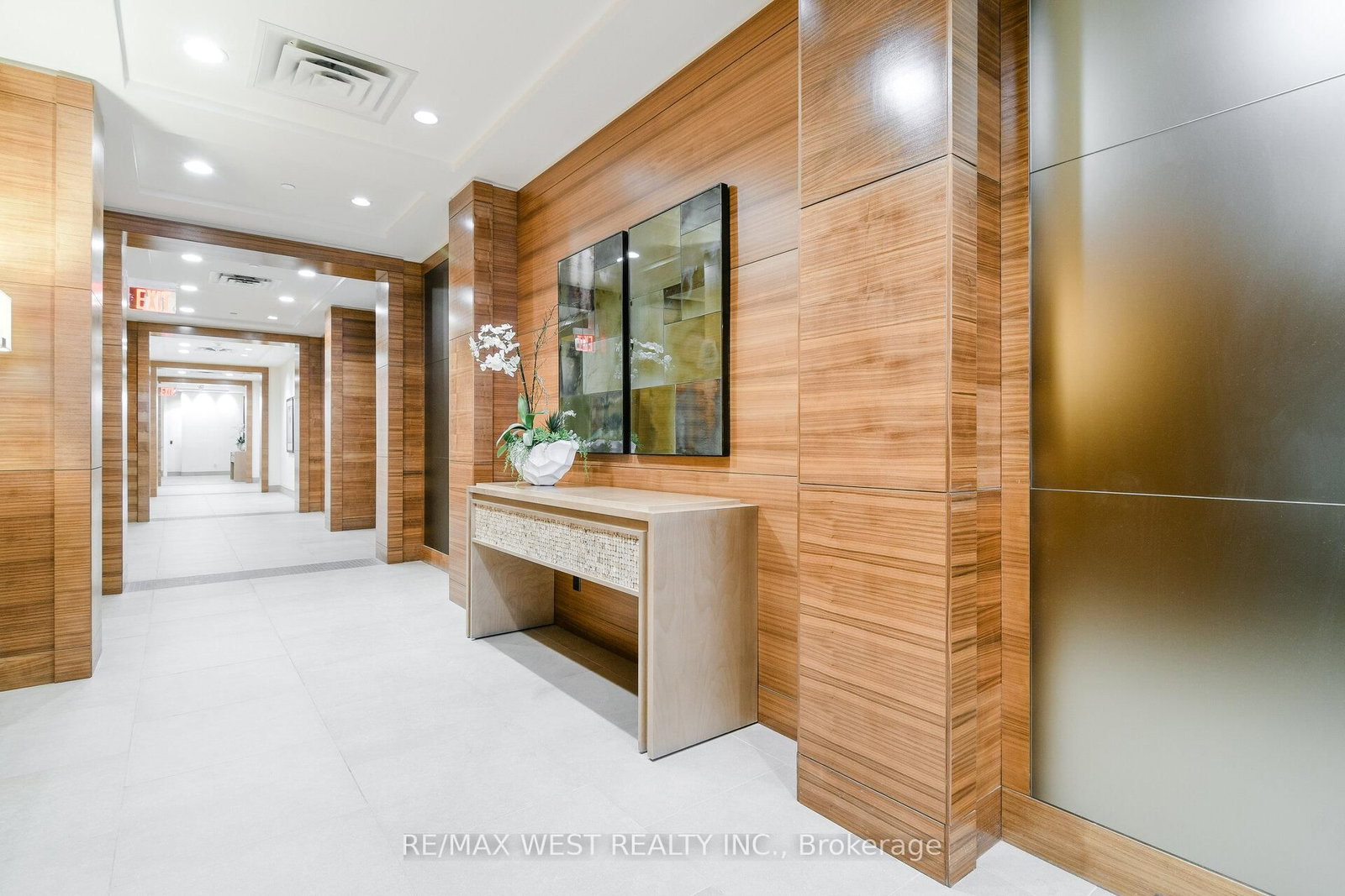 3500 Lakeshore Road W, Unit 825 - Photo 43