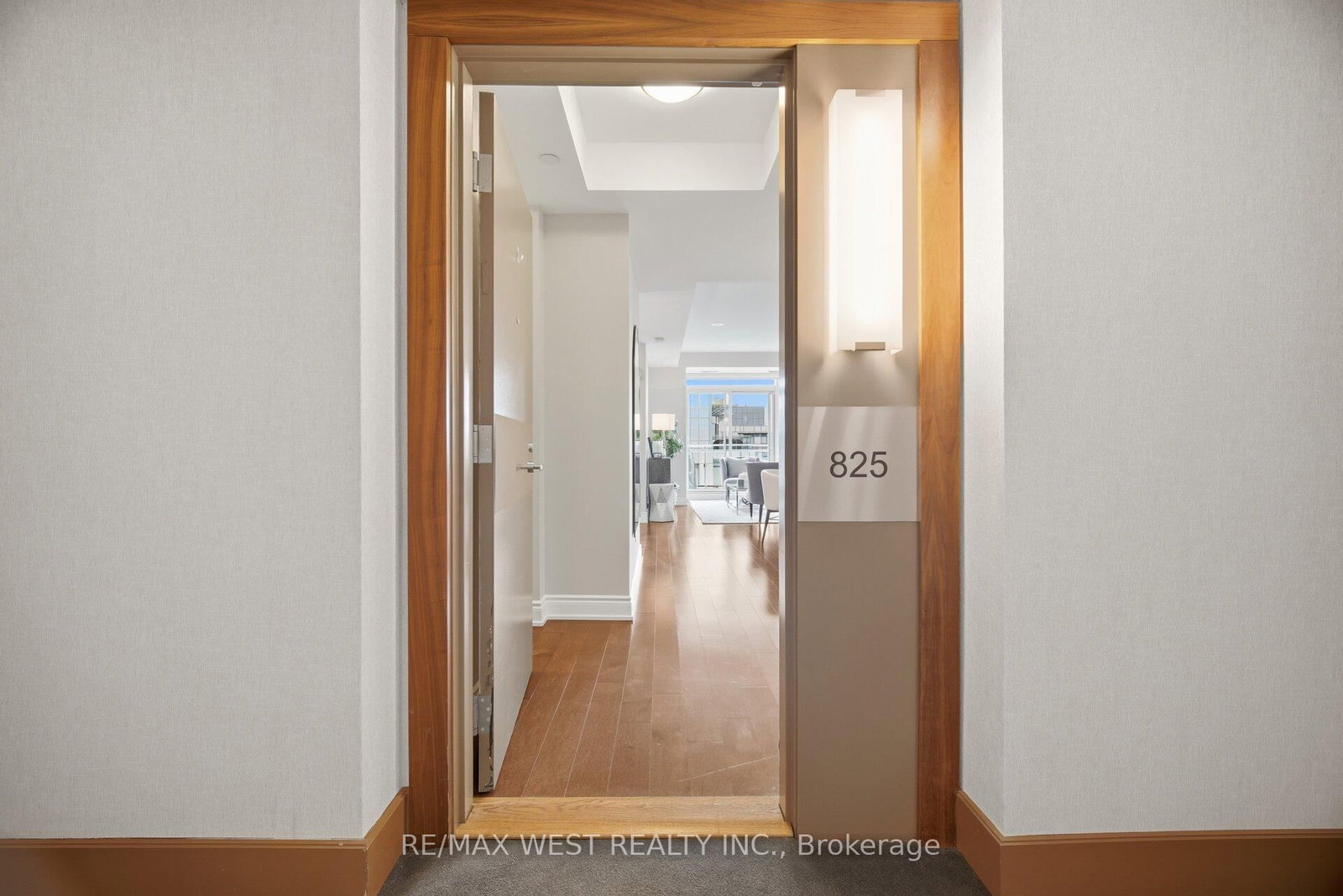 3500 Lakeshore Road W, Unit 825 - Photo 5