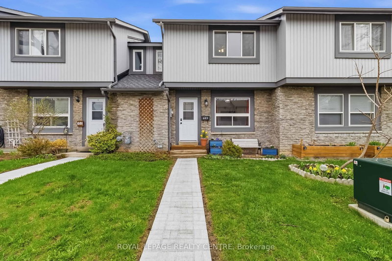 683 Woodward Ave, Milton, Ontario