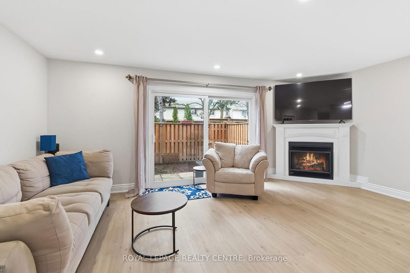 683 Woodward Ave, Milton, L9T 3K4 | Image 3