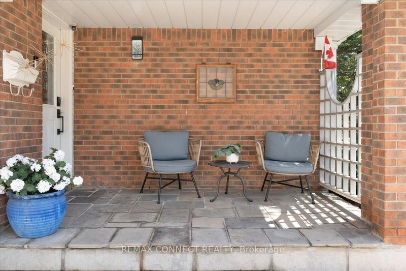 2491 Parmeer Dr, Mississauga, L5C 2Y3 | Image 2